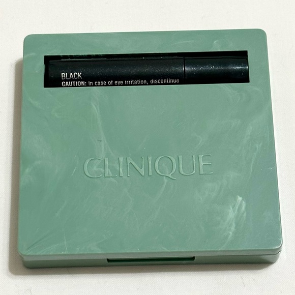 Clinique Color Surge Eyeshadow Quad w/High Impact Mascara (Sample Size) Black - Picture 3 of 8